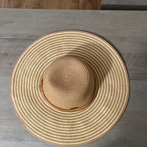 Panama Jack Accessories - Panama Jack Wide Brim Straw Sun Hat preloved